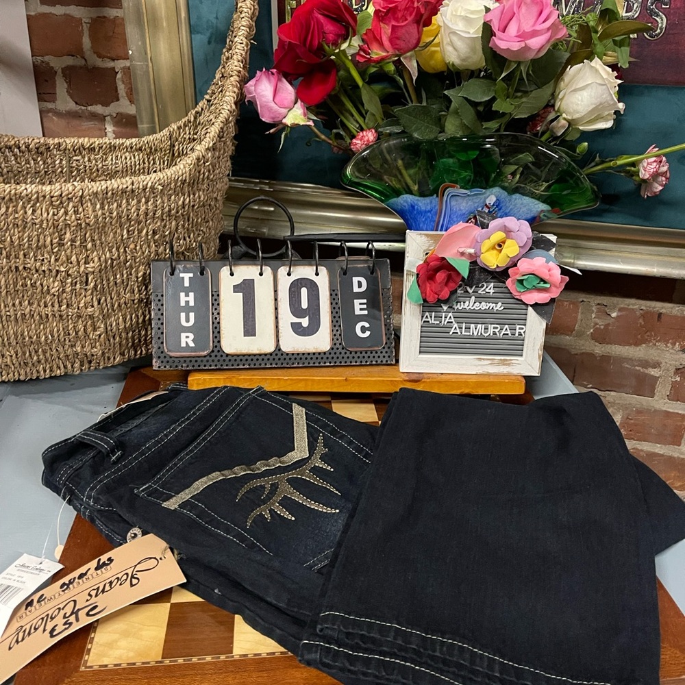 Colony Jeans  Bootcut Dark Wash Black High Rise